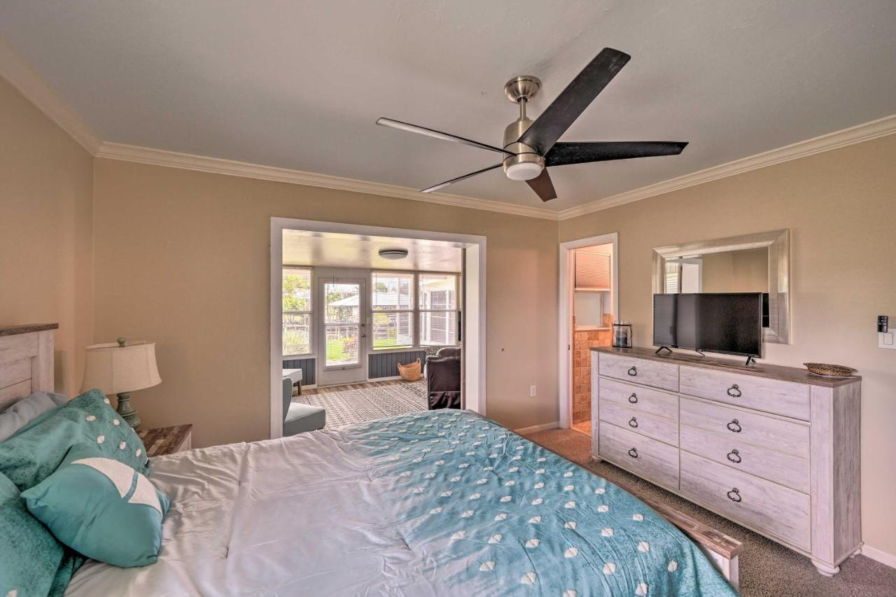Waterfront Lake Placid Escape With Dock And Lanai Екстер'єр фото